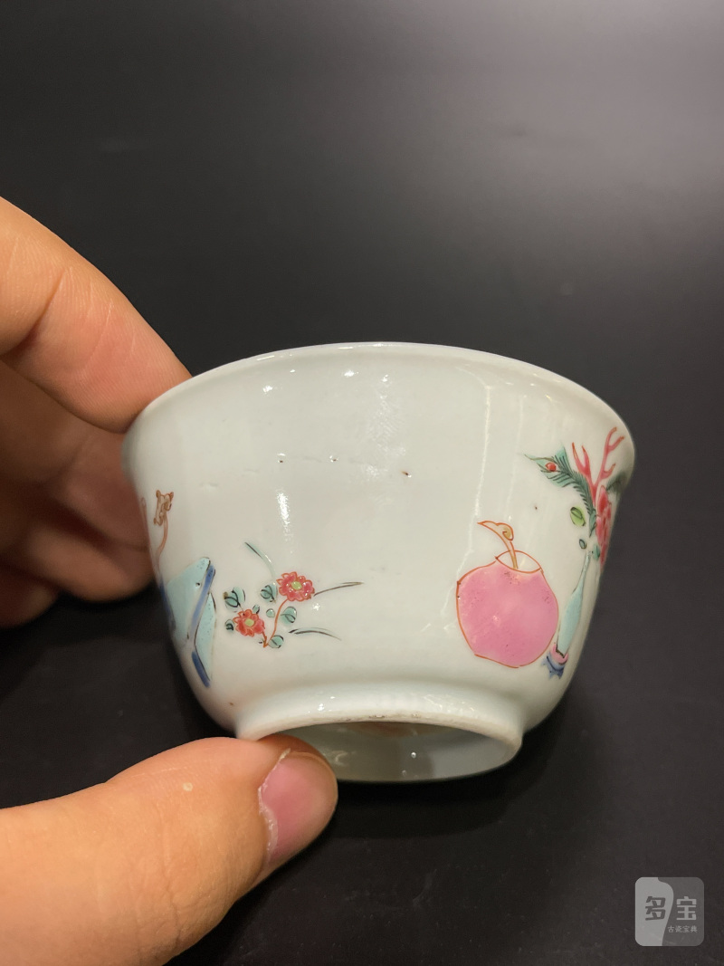 清雍正 粉彩三娘教子图杯 - 图5